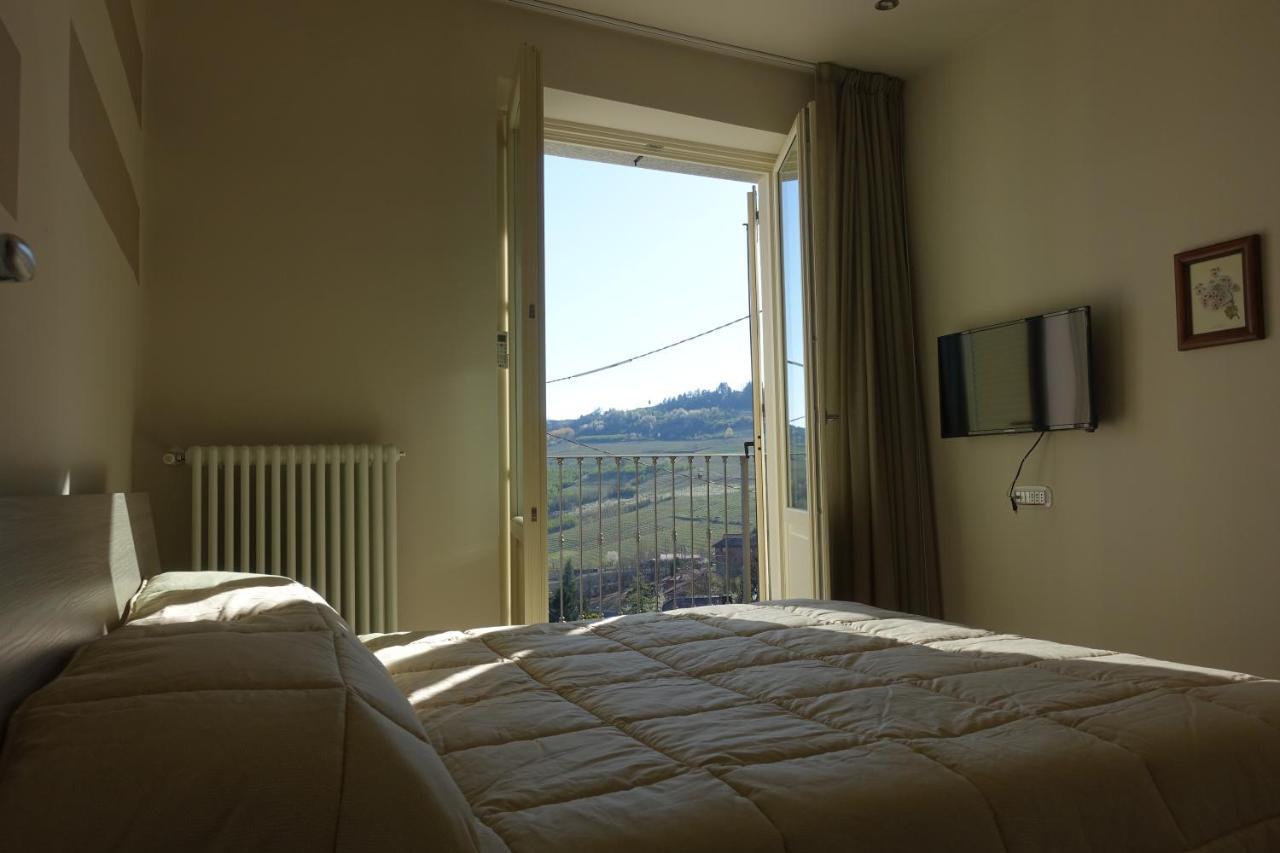 Casa Marchiando Apartment Castagnito ภายนอก รูปภาพ