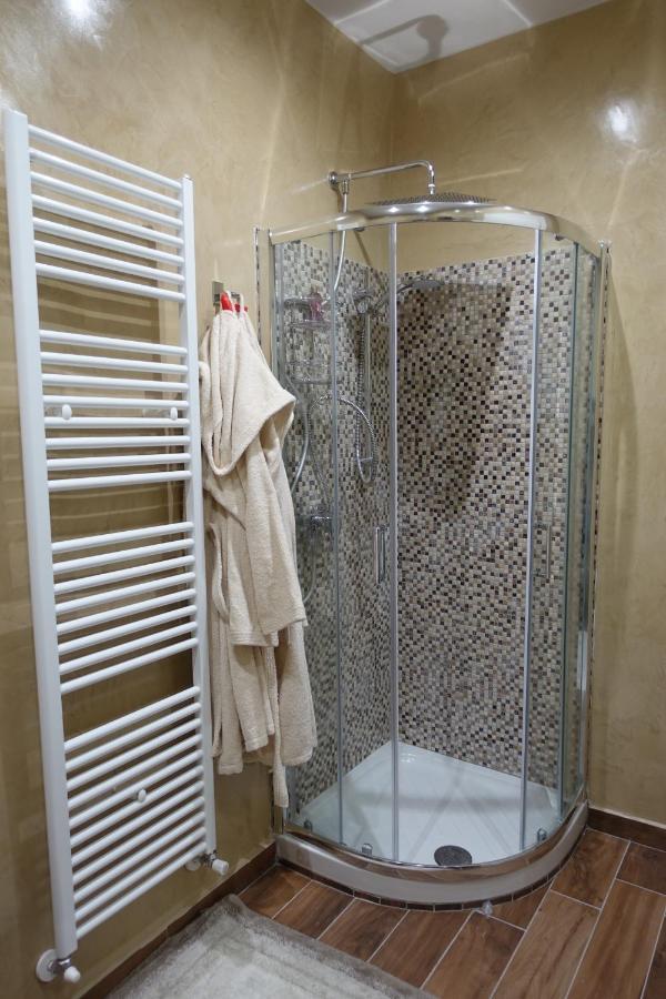 Casa Marchiando Apartment Castagnito ภายนอก รูปภาพ